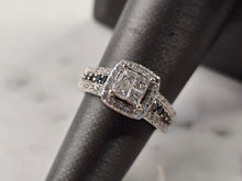 Load image into Gallery viewer, Womens Vintage Estate 14K White Gold Black Diamond Ring, 5.0g E4514