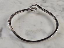Load image into Gallery viewer, Womens Vintage Estate Sterling Silver CZ Wave Bangle Bracelet 10.6g E4534