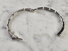 Load image into Gallery viewer, Womens Vintage Estate Sterling Silver CZ Bangle Bracelet 13.7g E4535