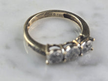 Load image into Gallery viewer, Womens Vintage Estate 10K Yellow Gold Diamond Ring 2.9g E4607