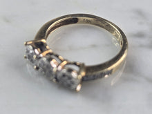 Load image into Gallery viewer, Womens Vintage Estate 10K Yellow Gold Diamond Ring 2.9g E4607