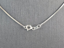 Load image into Gallery viewer, Womens Vintage Estate Sterling Silver Diamond Heart Pendant Necklace 3.6g E4620