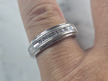 Load image into Gallery viewer, Womens Vintage Estate 10K White Gold Diamond Ring 3.3g E4623