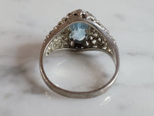 Load image into Gallery viewer, Womens Vintage Estate Sterling Silver Topaz Ring 4.6g #E4624