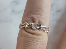 Load image into Gallery viewer, Womens Vintage Estate Sterling Silver Modernist Ring 2.1g E4636