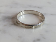 Load image into Gallery viewer, Womens Vintage Estate Sterling Silver Modernist Ring 2.0g E4647