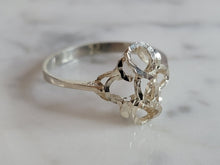 Load image into Gallery viewer, Womens Vintage Estate Sterling Silver Modernist Infinity Knot Ring 1.8g E4653