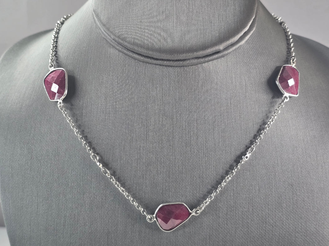 Womens Estate Sterling Silver Natural Ruby Pendant Necklace 16.0g E4672