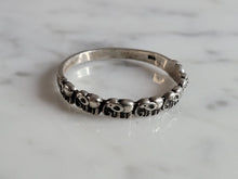 Load image into Gallery viewer, Womens Vintage Estate Sterling Silver Elephant Ring 2.2g E4695