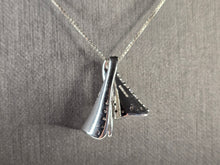 Load image into Gallery viewer, Womens Vintage Estate Sterling Silver CZ Stone Pendant W/ Necklace 7.4g E4718