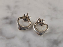 Load image into Gallery viewer, Womens Tiffany and Company Peretti Sterling Silver Heart Earrings 1.6g #E4750