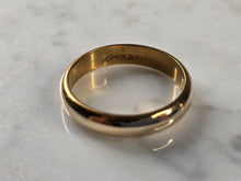 Load image into Gallery viewer, Mens Vintage Estate 14k Yellow Gold Wedding Band Ring 5.0g E4775