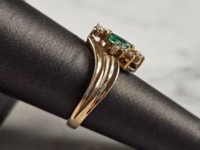 Load image into Gallery viewer, Womens Vintage Estate 14K Yellow Gold Emerald &amp; Diamond Ring 5.0g #E4785