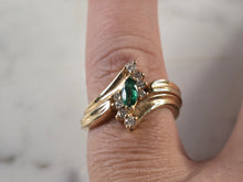 Load image into Gallery viewer, Womens Vintage Estate 14K Yellow Gold Emerald &amp; Diamond Ring 5.0g #E4785