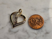Load image into Gallery viewer, Womens Vintage Estate 14K Yellow Gold Diamond Heart Pendant 2.3g E4823