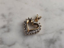 Load image into Gallery viewer, Womens Vintage Estate 10K Yellow Gold Diamond Heart Pendant 1.9g E4824