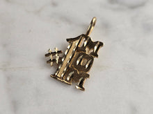 Load image into Gallery viewer, Womens Vintage Estate 14K Yellow Gold #1 MOM Pendant 1.3g E4840