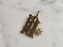 Load image into Gallery viewer, Womens Vintage Estate 14K Yellow Gold #1 MOM Pendant 1.3g E4840