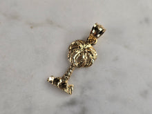 Load image into Gallery viewer, Womens Vintage Estate 14K Yellow Gold Palm Tree Pendant 1.1g E4845