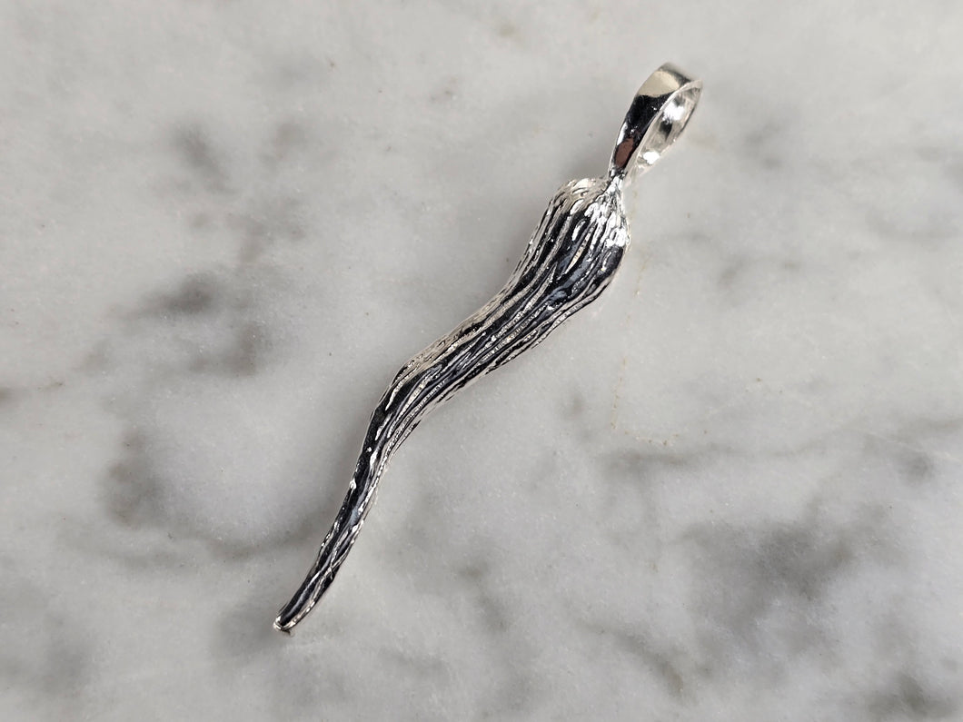 Sterling Silver Italian Horn Pendant 3.0g E4875