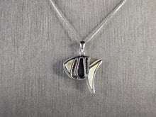 Load image into Gallery viewer, Womens Vintage Estate Sterling Silver Tropical Fish Pendant Necklace 5.6g E4898