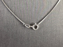 Load image into Gallery viewer, Womens Vintage Estate Sterling Silver Tropical Fish Pendant Necklace 5.6g E4898