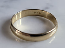 Load image into Gallery viewer, Mens Vintage Estate 14k Yellow Gold Wedding Band Ring 3.6g #E4901