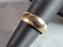 Load image into Gallery viewer, Womens Vintage Estate 14k Yellow Gold Wedding Band Ring 6.1g E4905