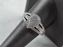Load image into Gallery viewer, Womens Vintage Estate 10K White Gold Diamond Wedding Ring 5.5g E4906