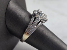 Load image into Gallery viewer, Womens Vintage Estate 10K White Gold Diamond Wedding Ring 5.5g E4906