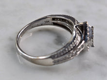 Load image into Gallery viewer, Womens Vintage Estate 10K White Gold Diamond Wedding Ring 5.5g E4906