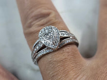 Load image into Gallery viewer, Womens Vintage Estate 10K White Gold Diamond Wedding Ring 5.5g E4906