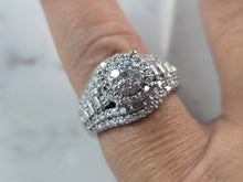 Load image into Gallery viewer, Womens Vintage Estate 10K White Gold Diamond Ring 8.5g, E4908