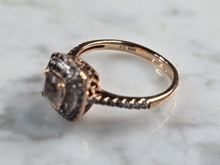 Load image into Gallery viewer, Womens Vintage Estate 10k Rose Gold Pink Quartz Diamond Ring 2.2g E4919