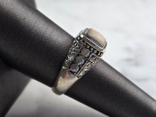 Load image into Gallery viewer, Womens Vintage Estate Sterling Silver Abalone Shell Ring 5.0g  E4976