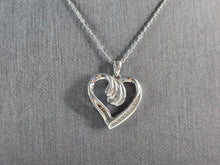 Load image into Gallery viewer, Womens Vintage Estate Sterling Silver Diamond Heart Pendant Necklace 5.8g E4983
