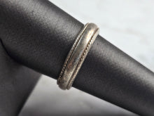 Load image into Gallery viewer, Mens Vintage Estate Sterling Silver Wedding Band Ring 4.4g E4992
