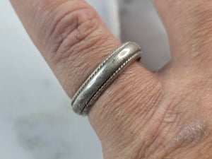 Mens Vintage Estate Sterling Silver Wedding Band Ring 4.4g E4992