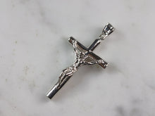 Load image into Gallery viewer, Womens Sterling Silver Religious Cross Pendant Necklace 5.8g E4995