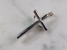 Load image into Gallery viewer, Womens Sterling Silver Religious Cross Pendant Necklace 5.8g E4995