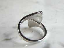 Load image into Gallery viewer, Womens Sterling Silver Modernist Opal Ring 4.5g E5033