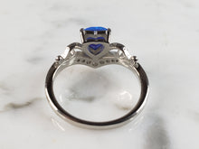 Load image into Gallery viewer, Womens Estate Sterling Silver Modernist Blue Opal Heart Ring 3.1g E5086