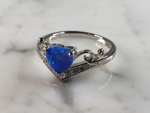 Load image into Gallery viewer, Womens Estate Sterling Silver Modernist Blue Opal Heart Ring 3.1g E5086