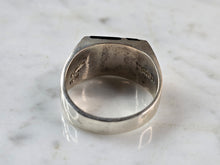 Load image into Gallery viewer, Mens Vintage Estate Sterling Silver Southwestern Onyx Ring 13.2g E508