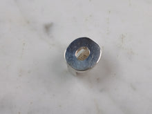 Load image into Gallery viewer, Womens Sterling Silver Initial Block Letter " O " Pendant 2.9g E5095
