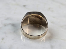 Load image into Gallery viewer, Mens Vintage Estate Sterling Silver Southwestern Thunderbird Onyx Ring 8.8g E509