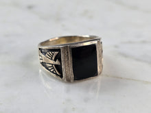 Load image into Gallery viewer, Mens Vintage Estate Sterling Silver Southwestern Thunderbird Onyx Ring 8.8g E509
