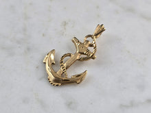 Load image into Gallery viewer, Vintage Estate 14K Yellow Gold Maritime Anchor Pendant 1.3g E5112