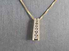 Load image into Gallery viewer, Womens Vintage Estate 14K Gold Graduated Diamond Pendant Necklace 5.7g E5117