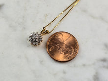 Load image into Gallery viewer, Womens Vintage Estate 14K Gold Diamond Cluster Pendant Necklace 2.2g E5118